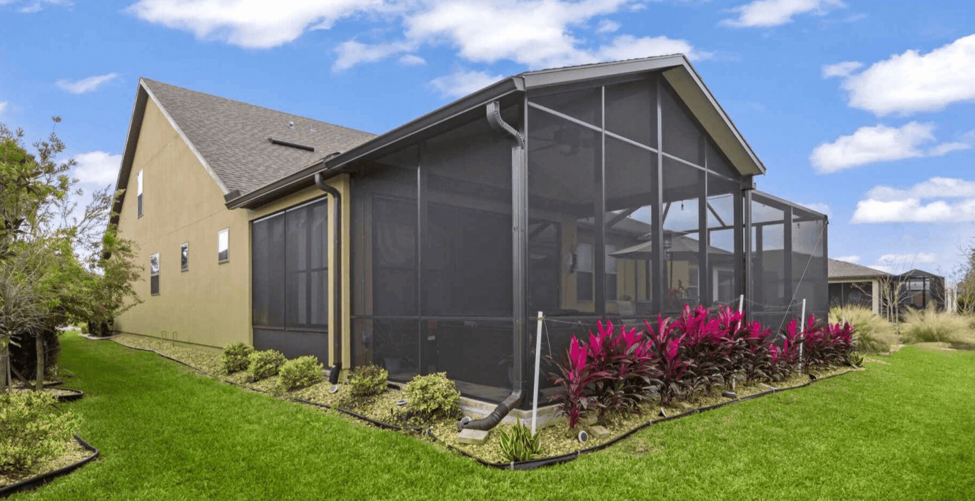 Screen room providing climate-controlled comfort in Delray Beach, FL